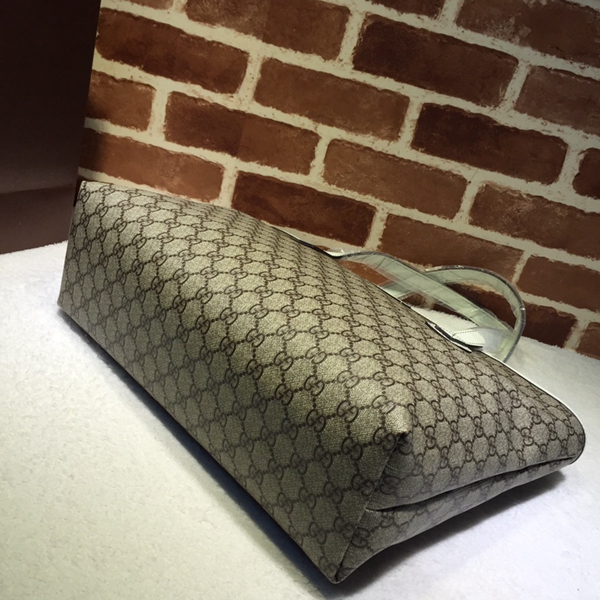 グッチバッグ着用イメージ